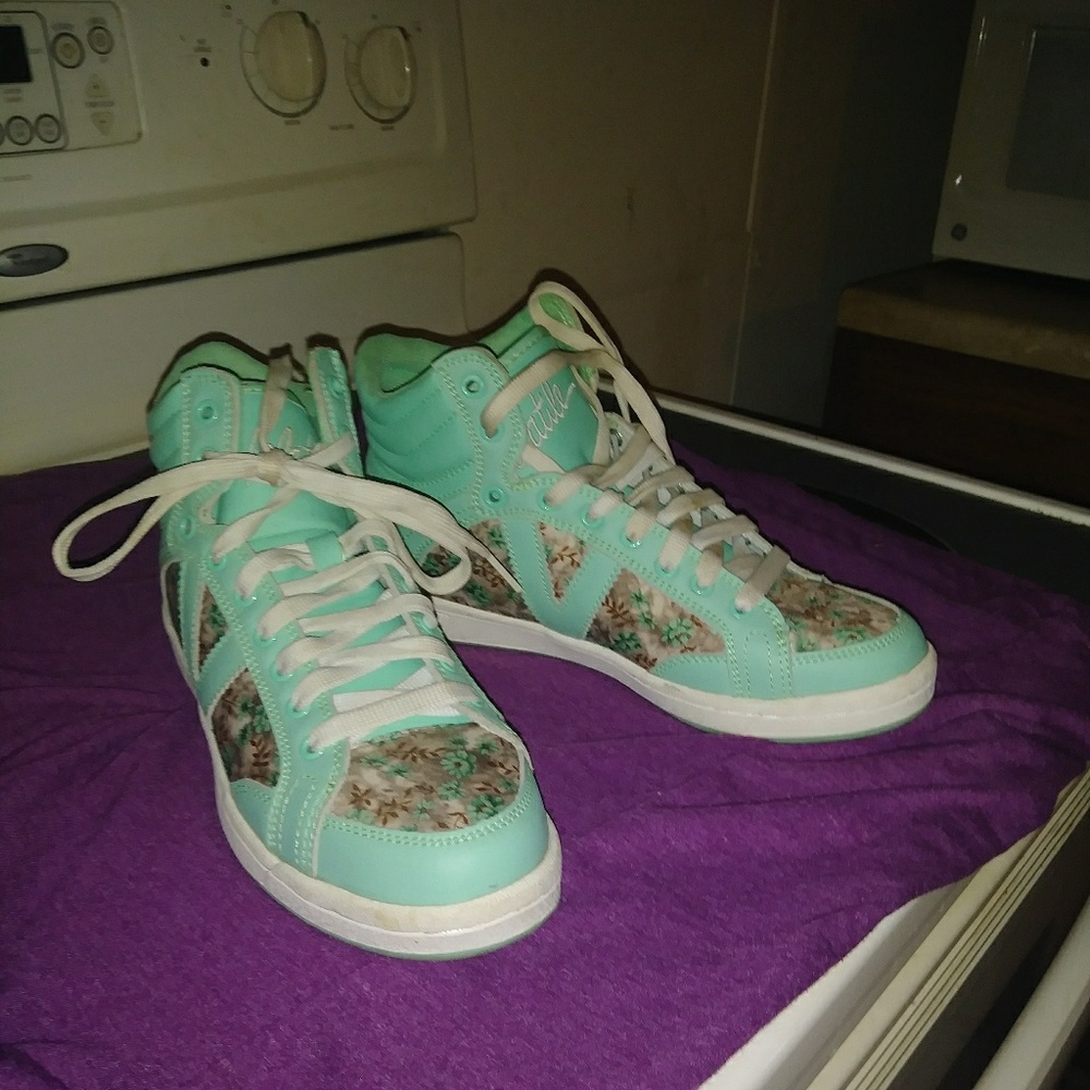 Volatile Kicks Mint Green/Floral Hi Tops